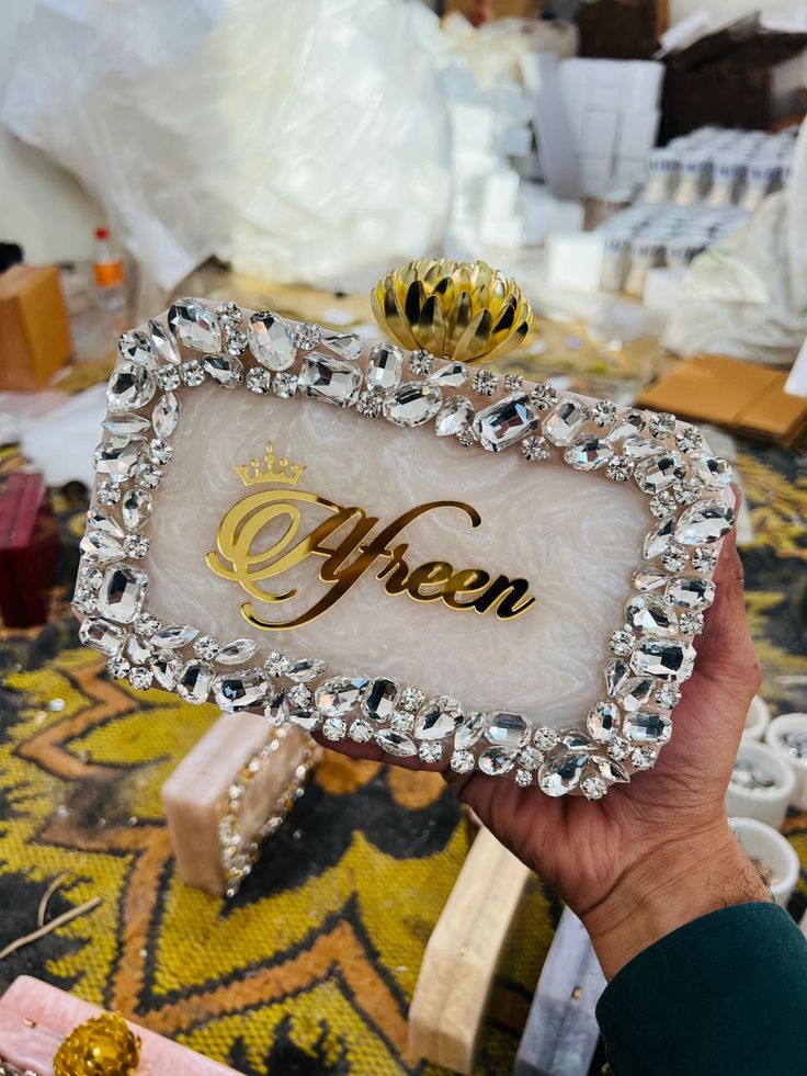 RESIN HAND BAG