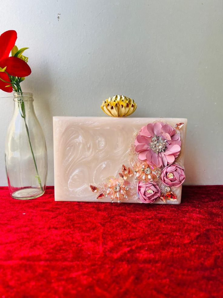 RESIN HAND BAG