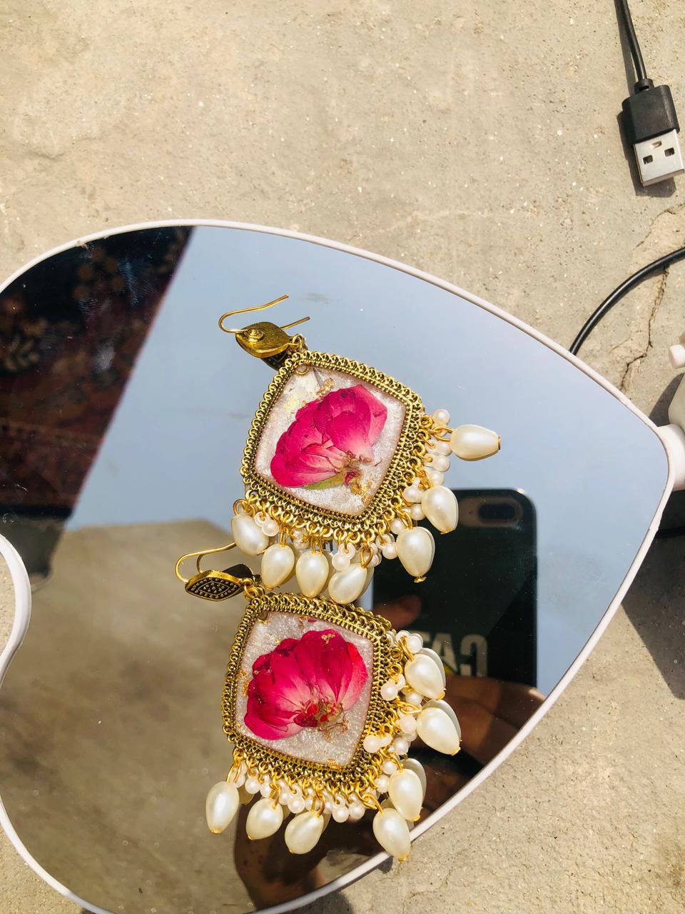 RESIN FLORAL JHUMKA