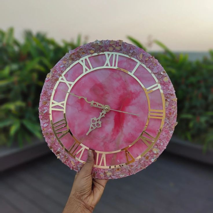RESIN WALL CLOCK  10 INCHES