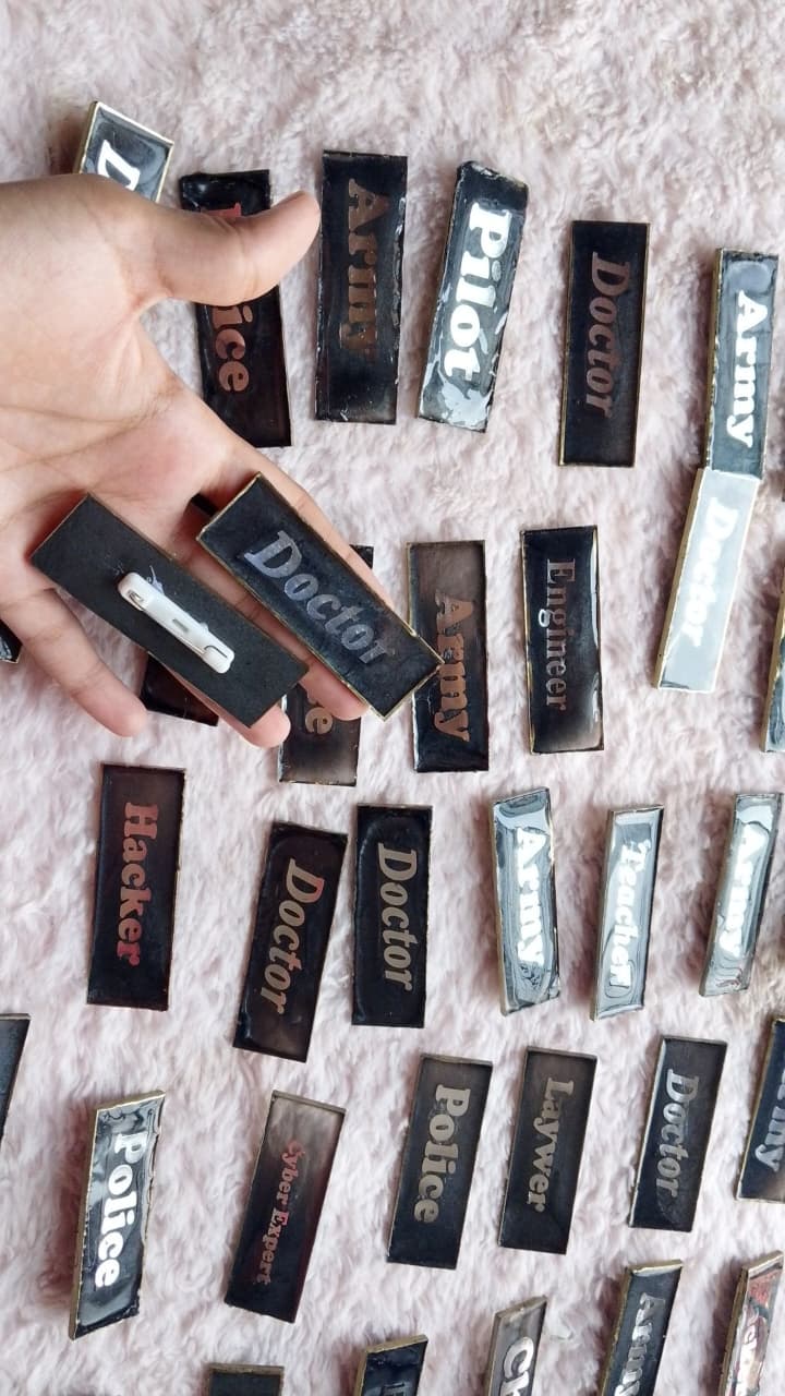 RESIN SCHOOL NAME PLATE